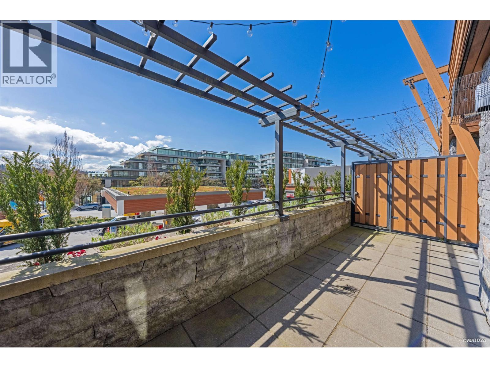 453 13th Street Property Photo 13