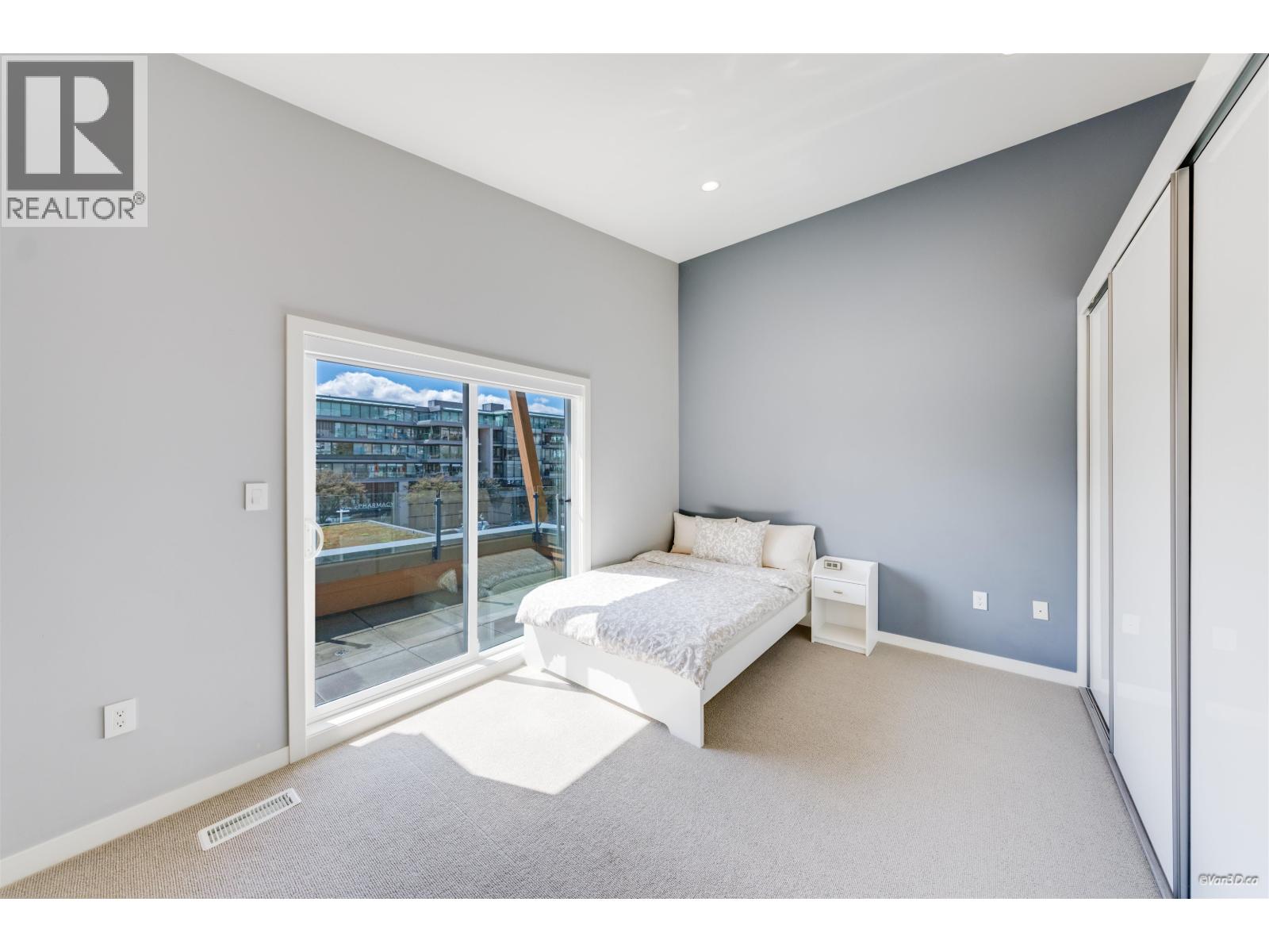 453 13th Street Property Photo 16