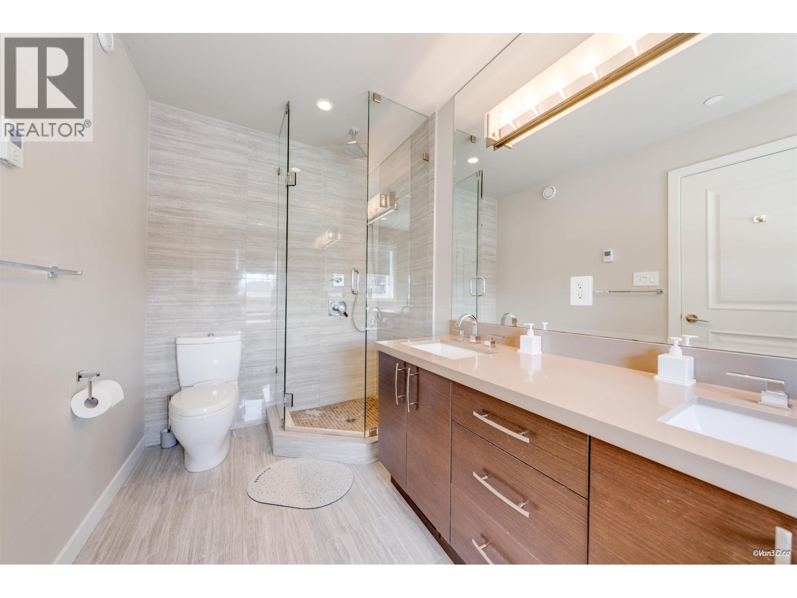 453 13th Street Property Photo 20