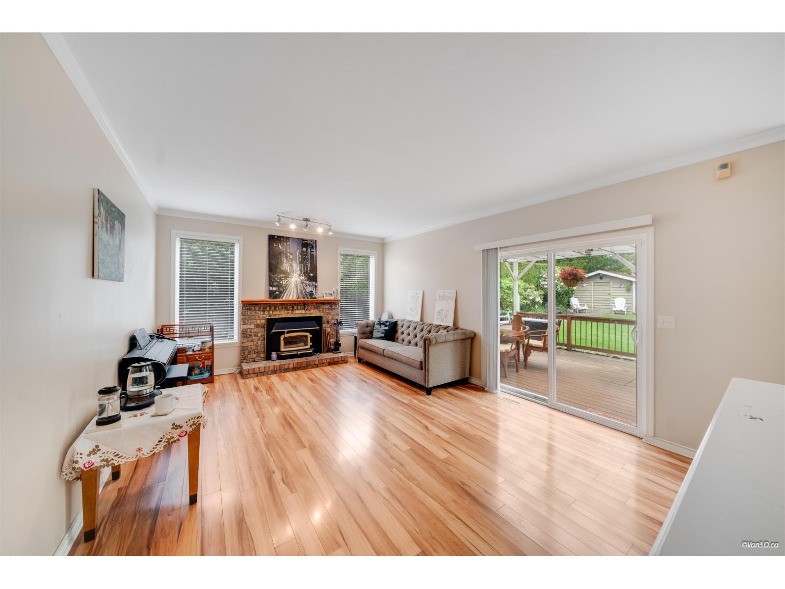 15023 21b Avenue Property Photo 17