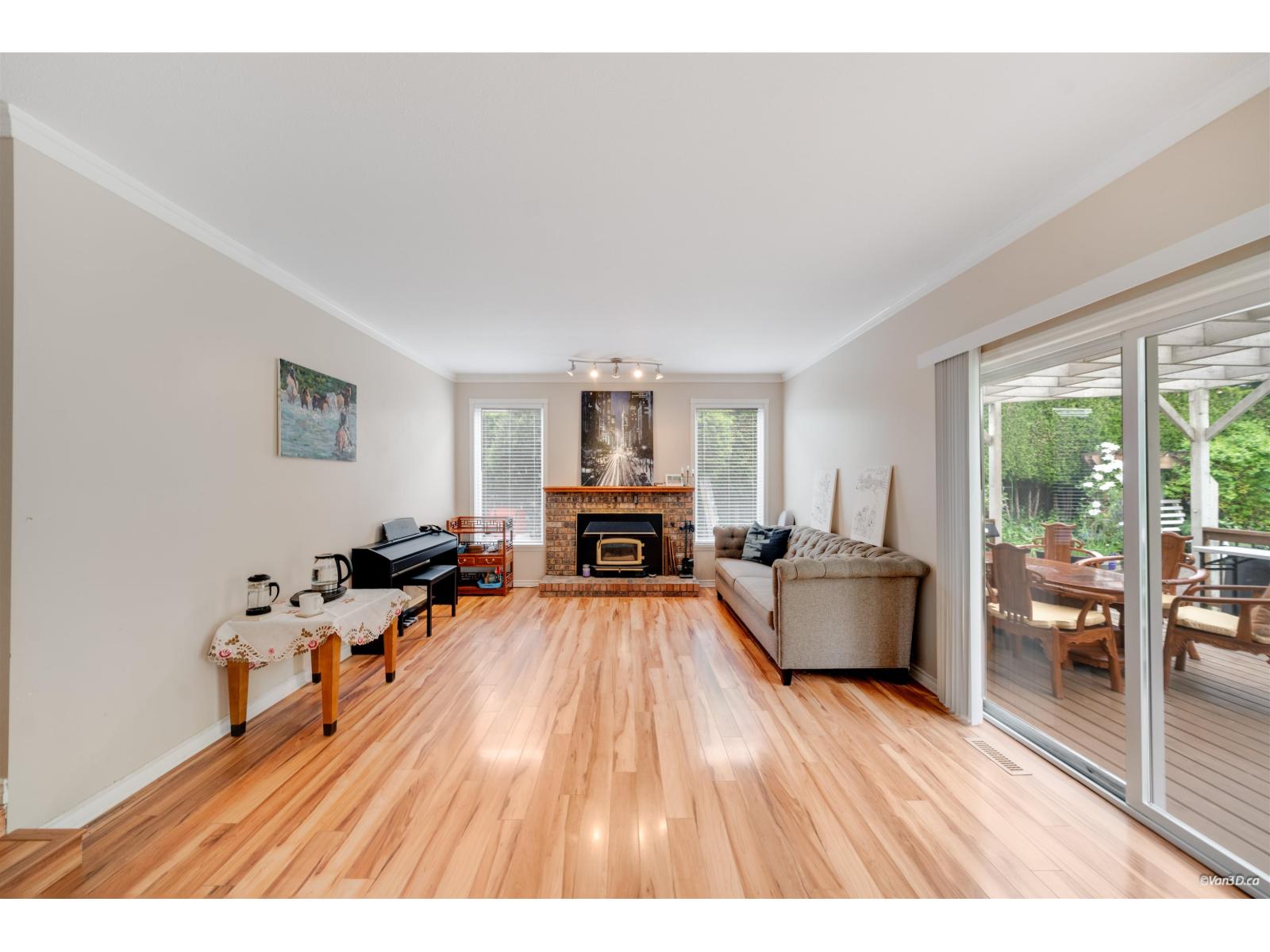15023 21b Avenue Property Photo 18