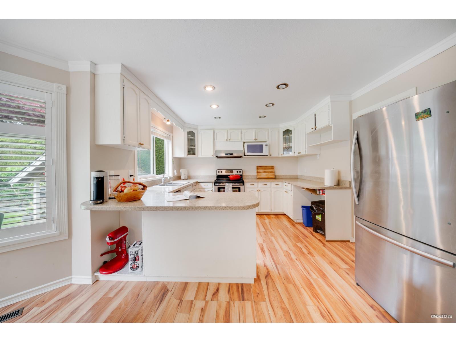 15023 21b Avenue Property Photo 22