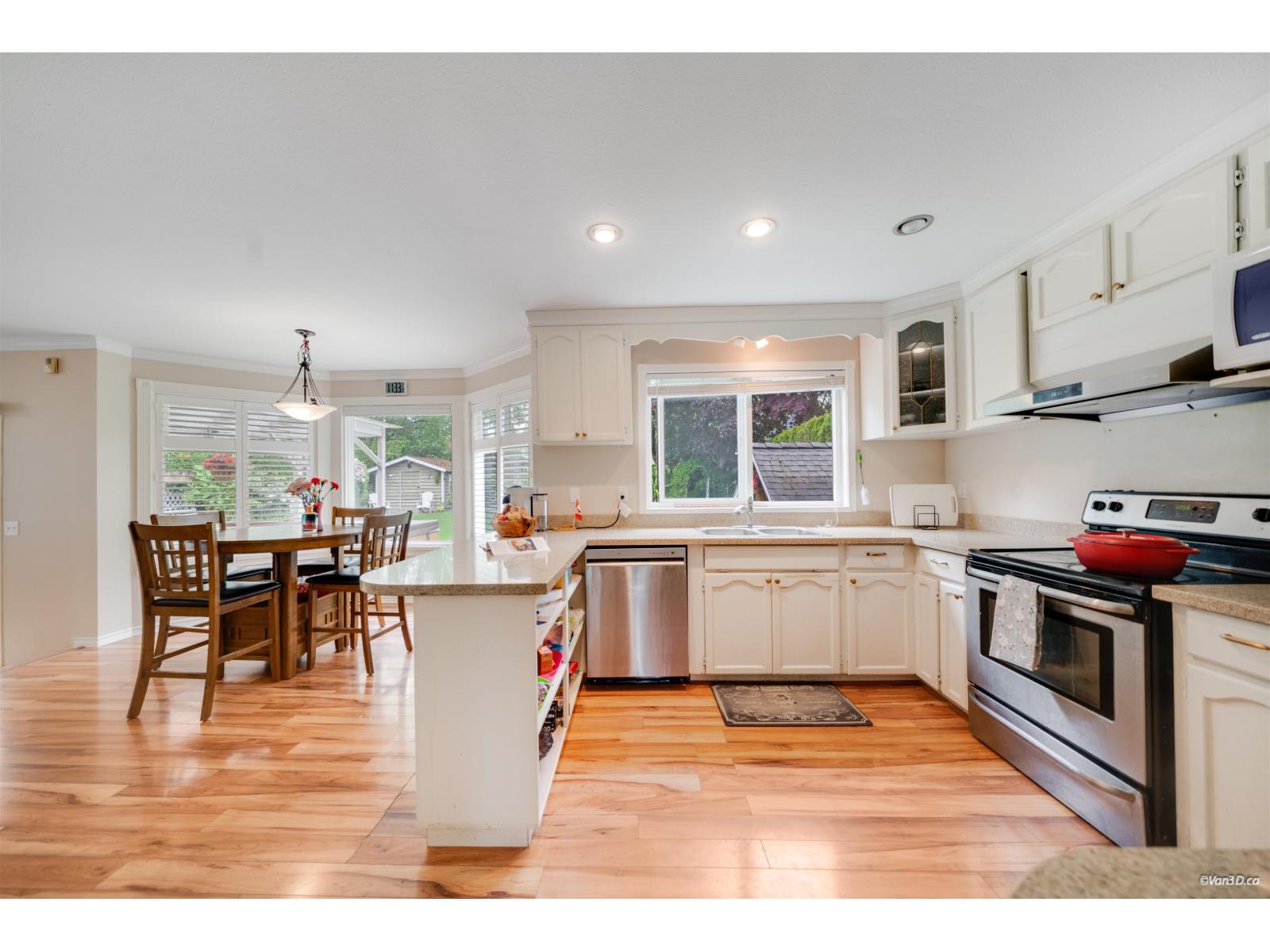 15023 21b Avenue Property Photo 23