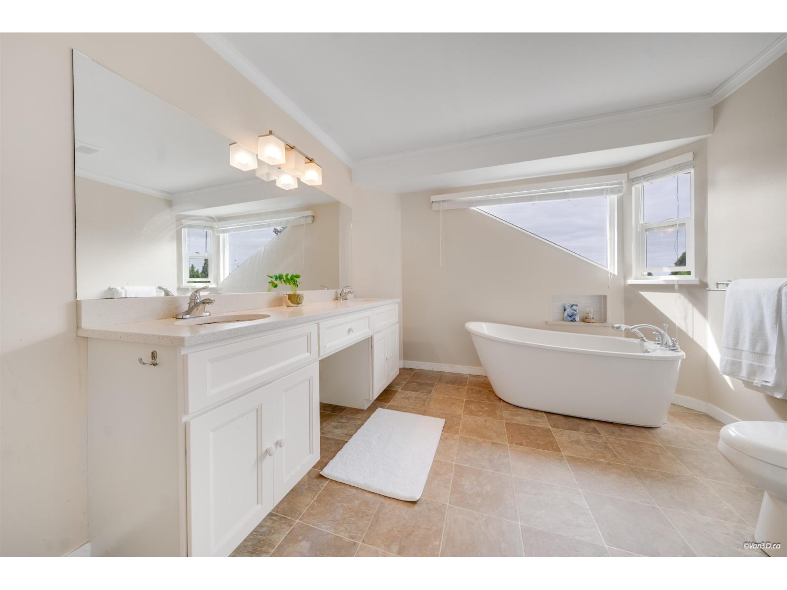 15023 21b Avenue Property Photo 28