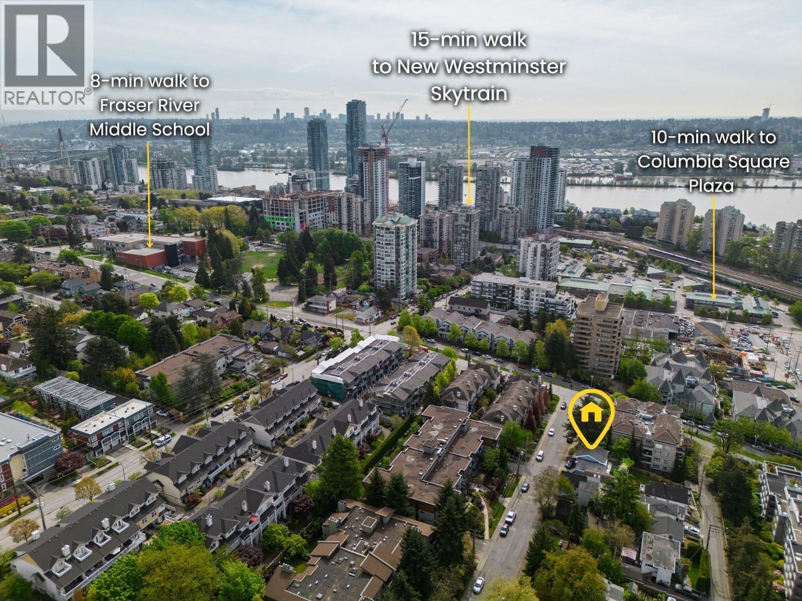 212 Mowat Street Property Photo 2