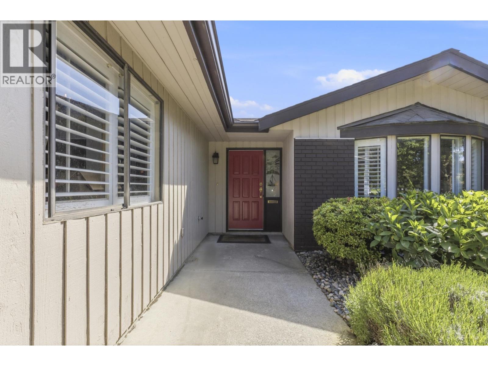 1220 Morris Crescent Property Photo 2