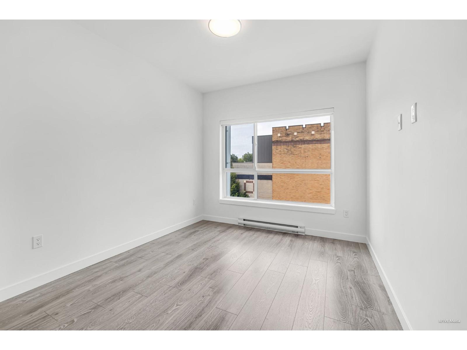 401 14225 103a Avenue Property Photo 14