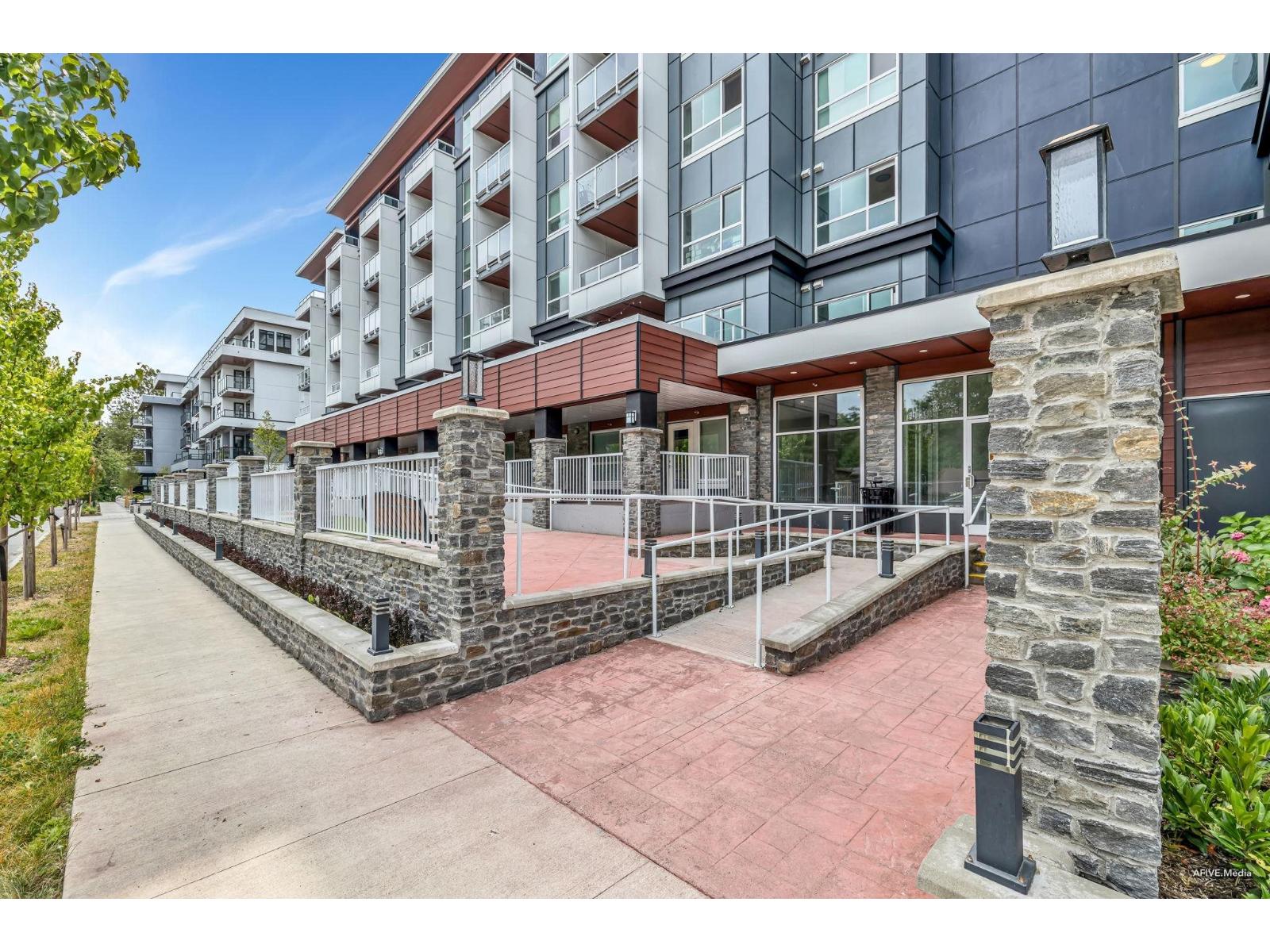 401 14225 103a Avenue Property Photo 26