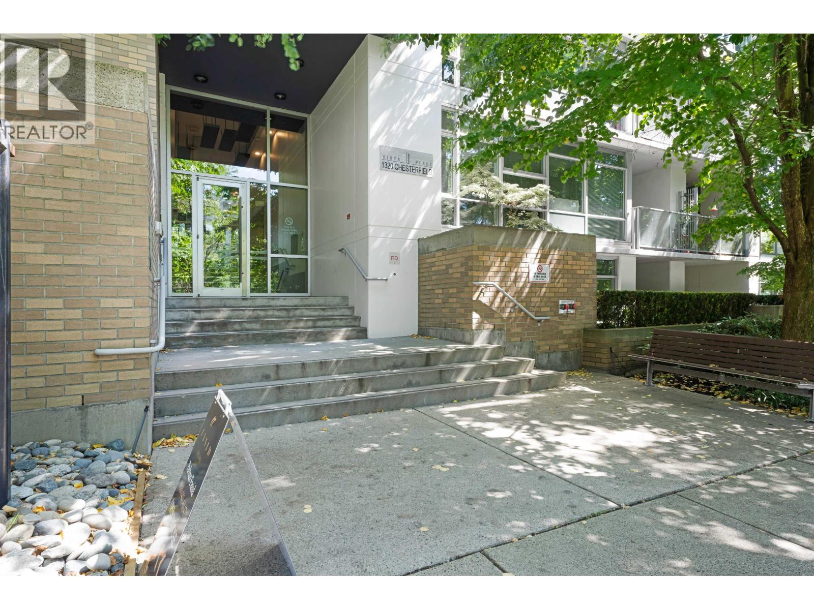 1304 1320 Chesterfield Avenue Property Photo 21