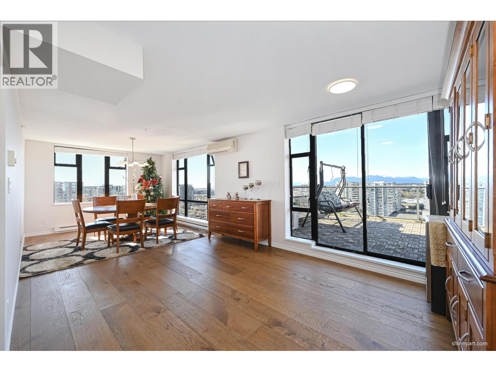 1702 5933 Cooney Road Property Photo 11