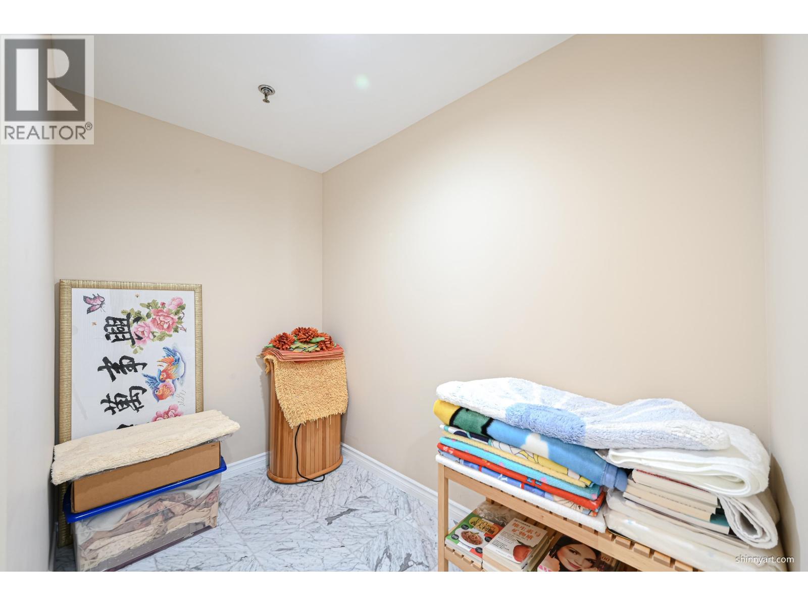 1702 5933 Cooney Road Property Photo 20