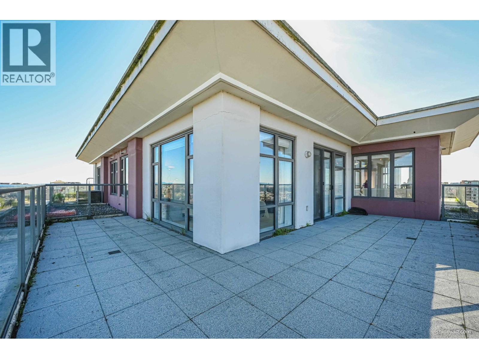 1702 5933 Cooney Road Property Photo 33