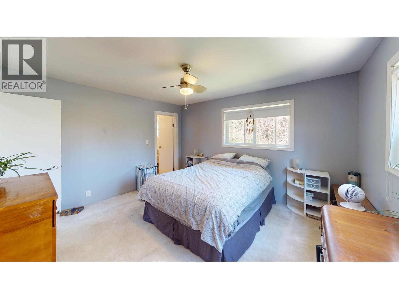 1890 Birch Avenue Property Photo 14