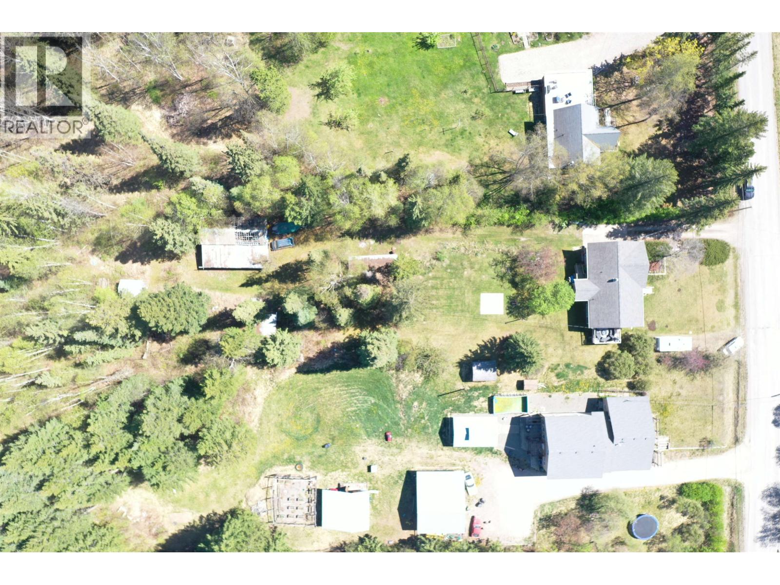 1890 Birch Avenue Property Photo 28