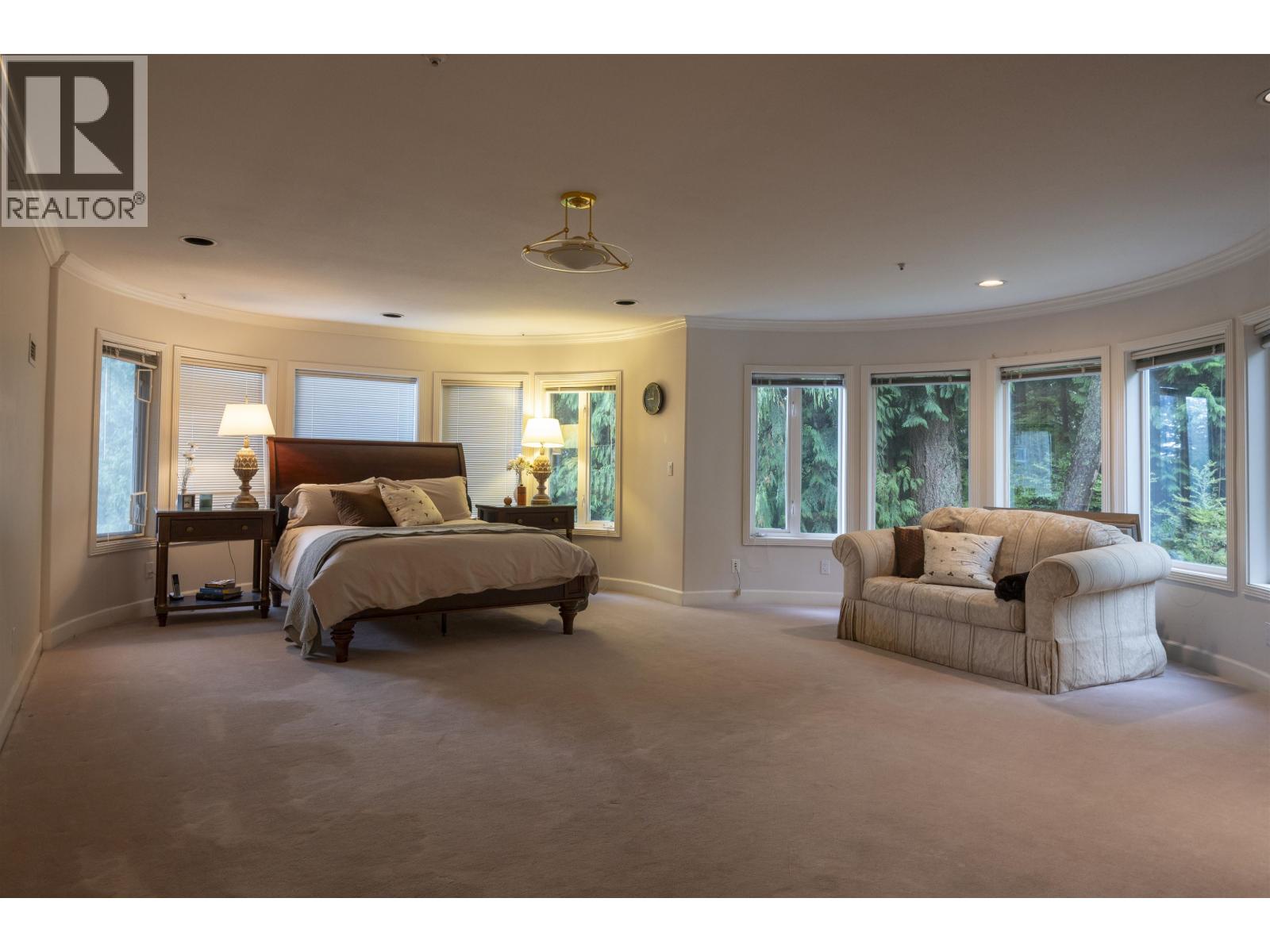 2572 Westhill Close Property Photo 15