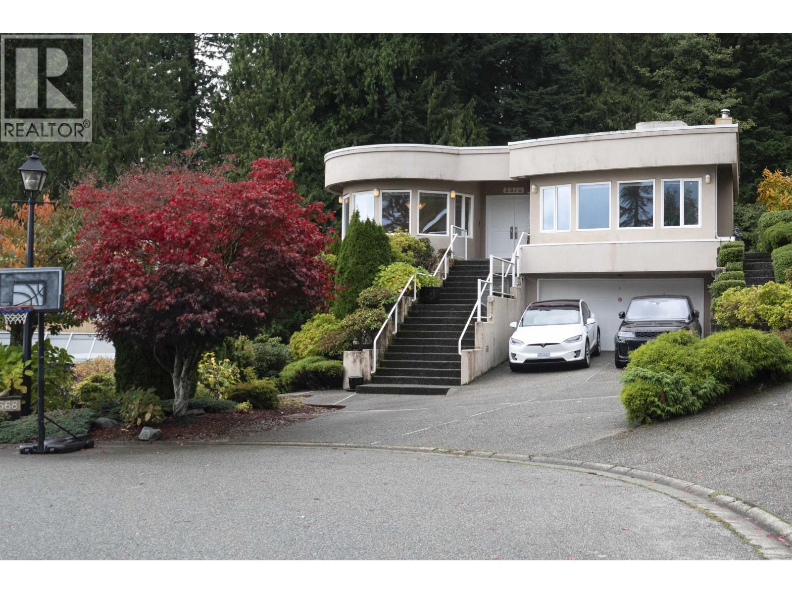 2572 Westhill Close Property Photo 16