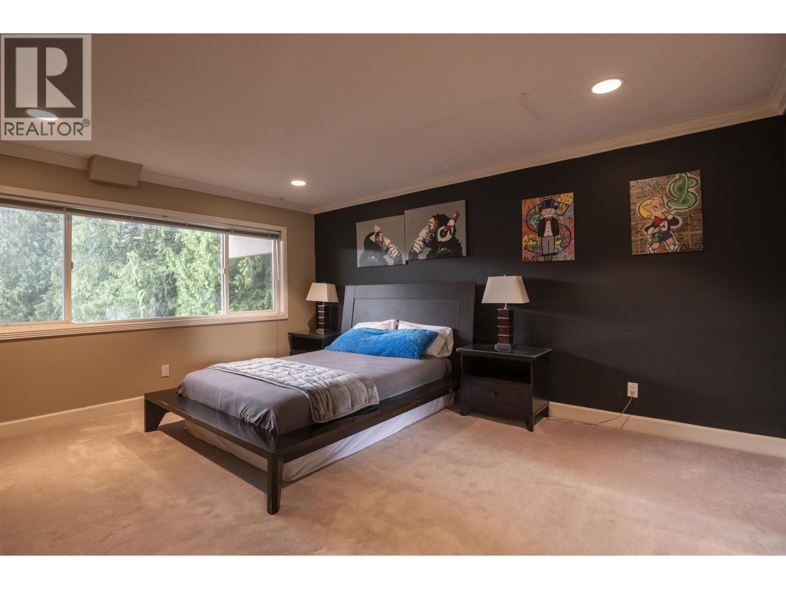 2572 Westhill Close Property Photo 20