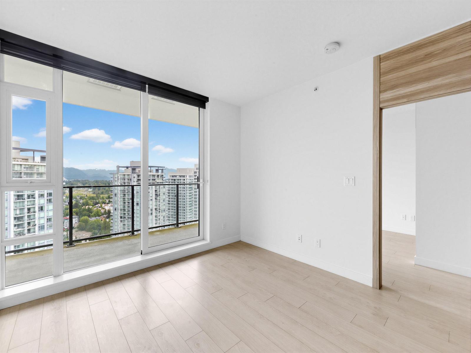 3705 9887 Whalley Boulevard Property Photo 14