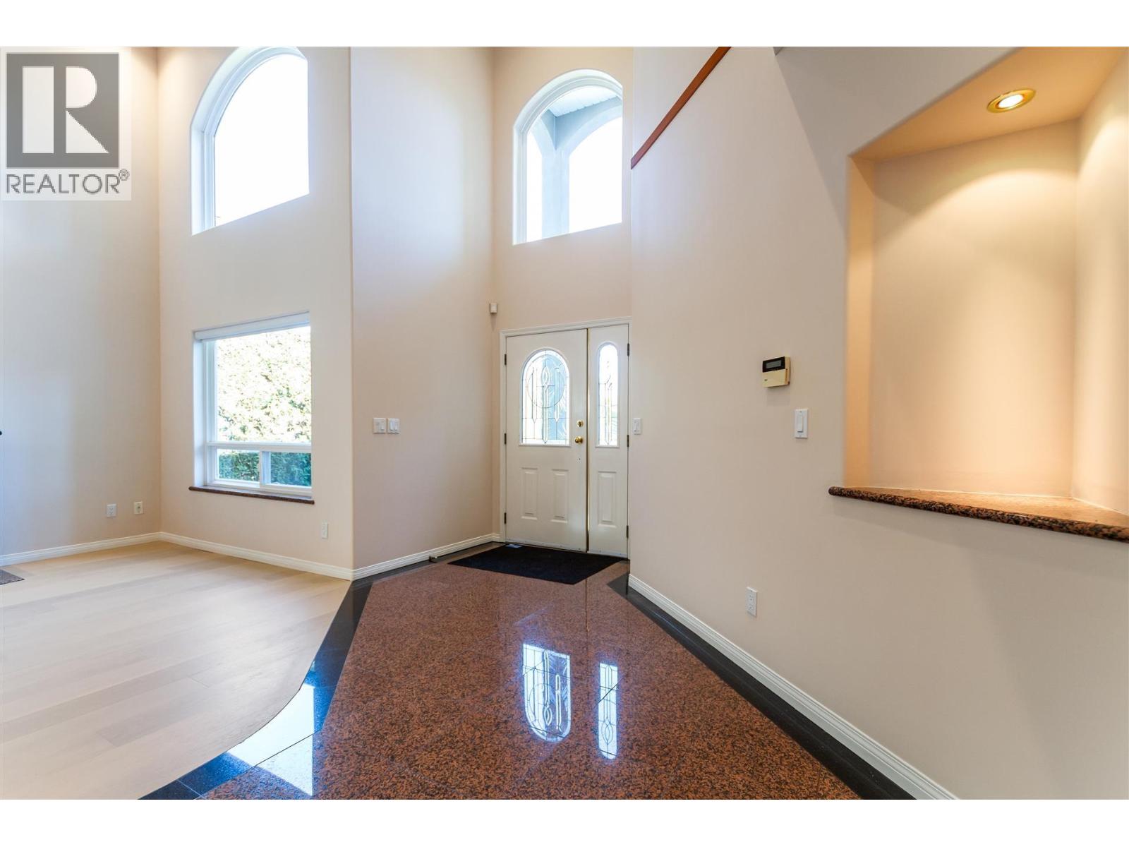 7551 Lombard Road Property Photo 3