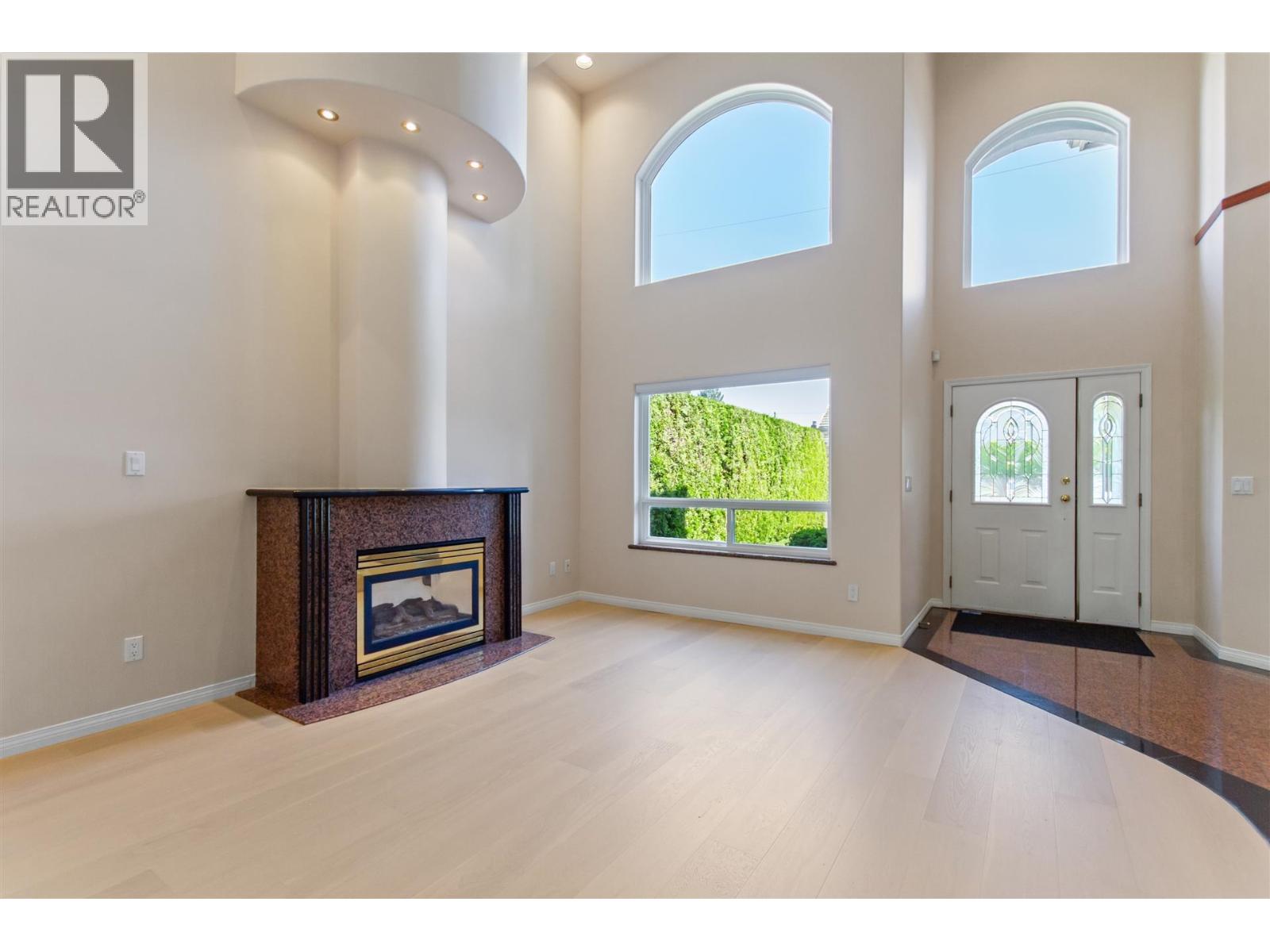 7551 Lombard Road Property Photo 4