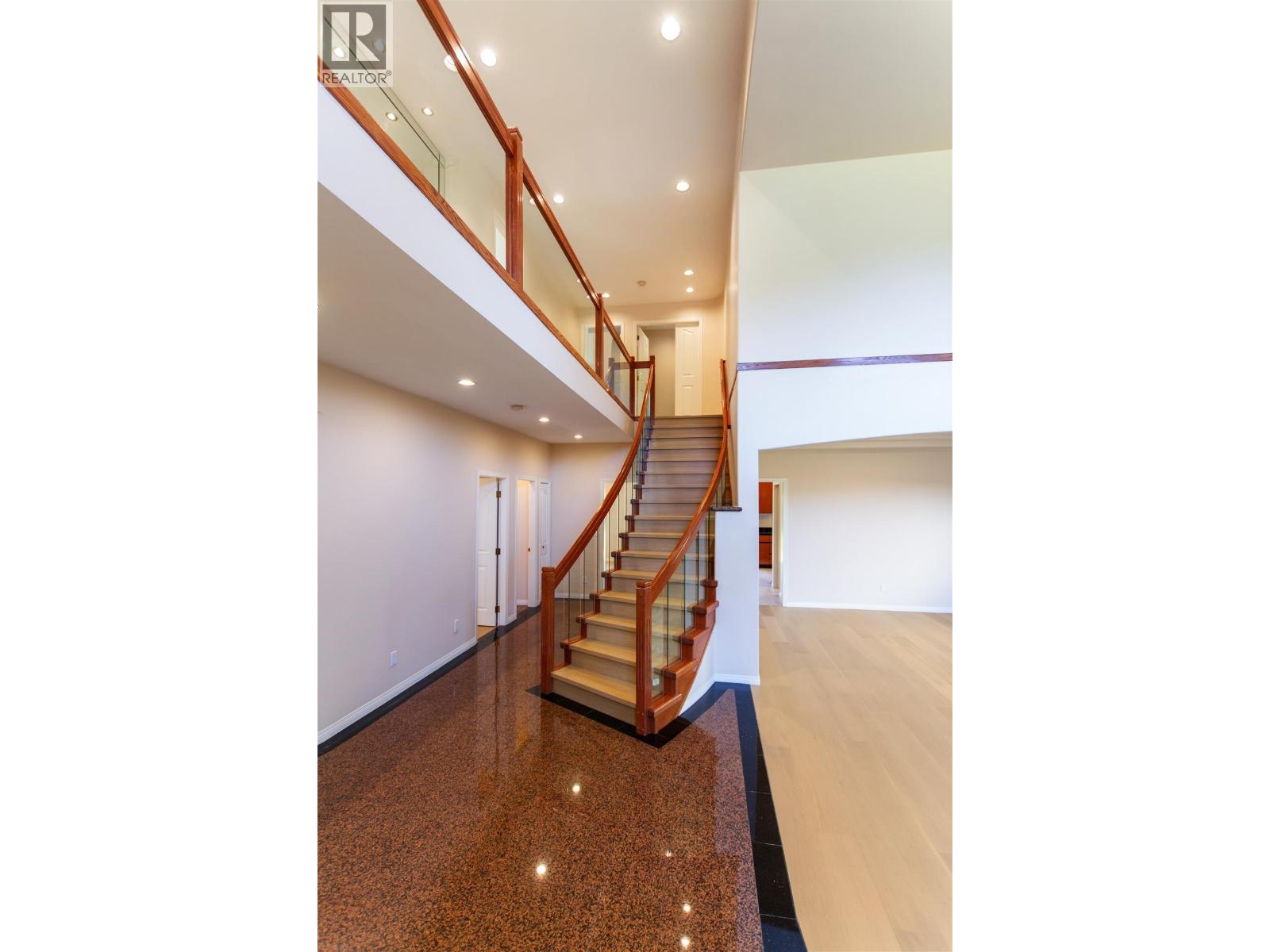 7551 Lombard Road Property Photo 5