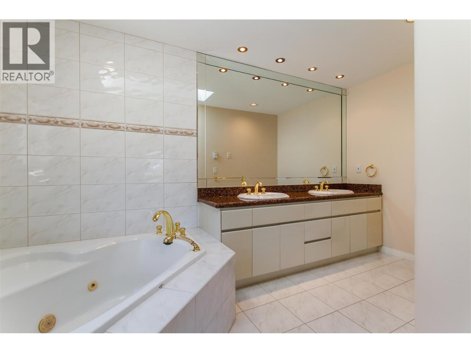 7551 Lombard Road Property Photo 19
