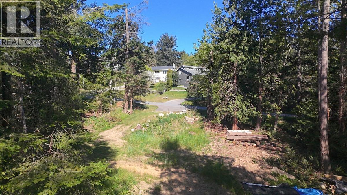 Lot B 1533 Grandview Road Photo de la propriété 1