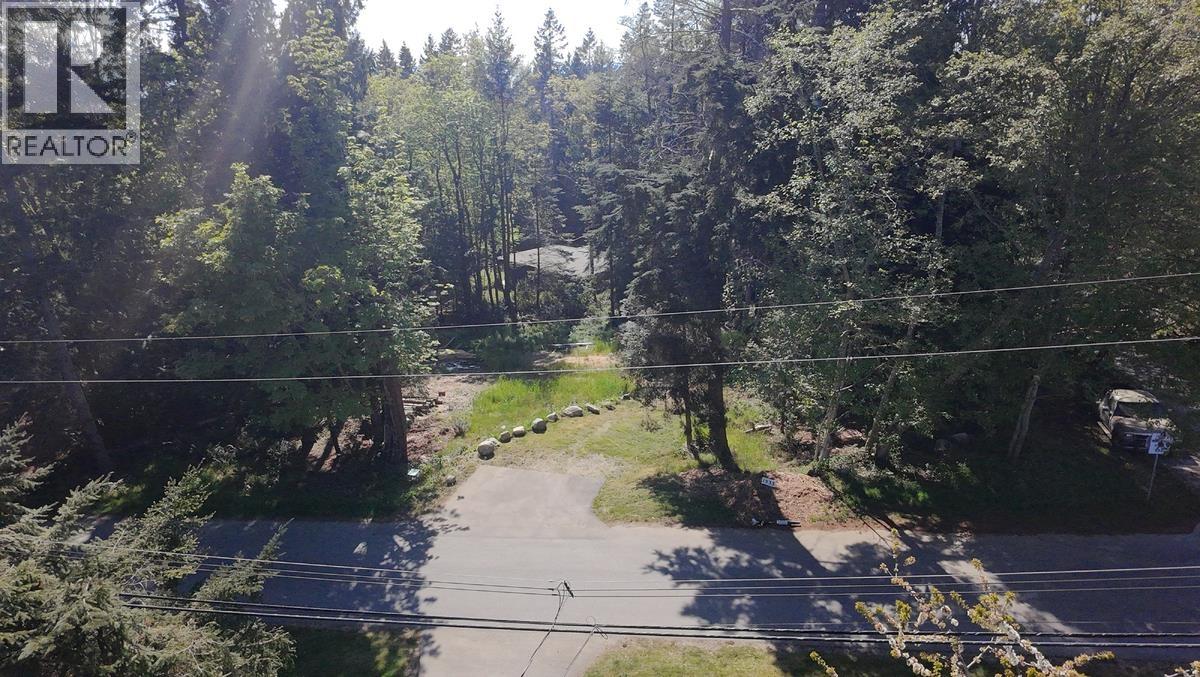 Lot B 1533 Grandview Road Property Photo 7