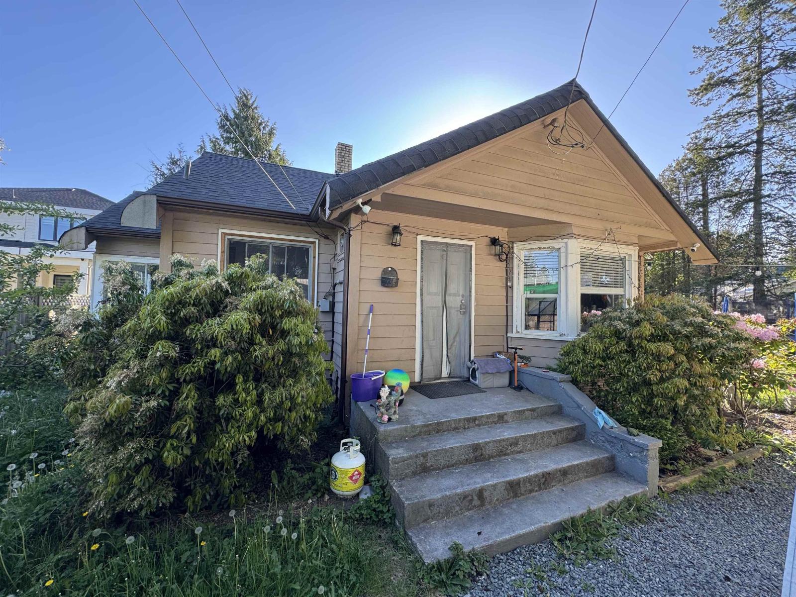 2127 KING GEORGE BOULEVARD