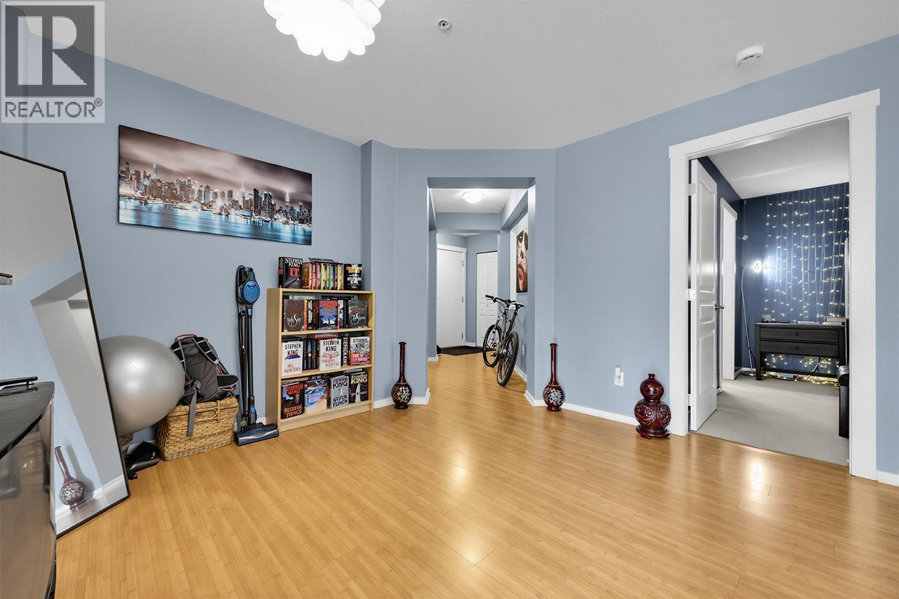 403 9339 University Crescent Property Photo 8