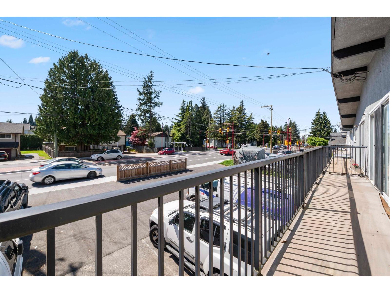 11821 72 Avenue Property Photo 3