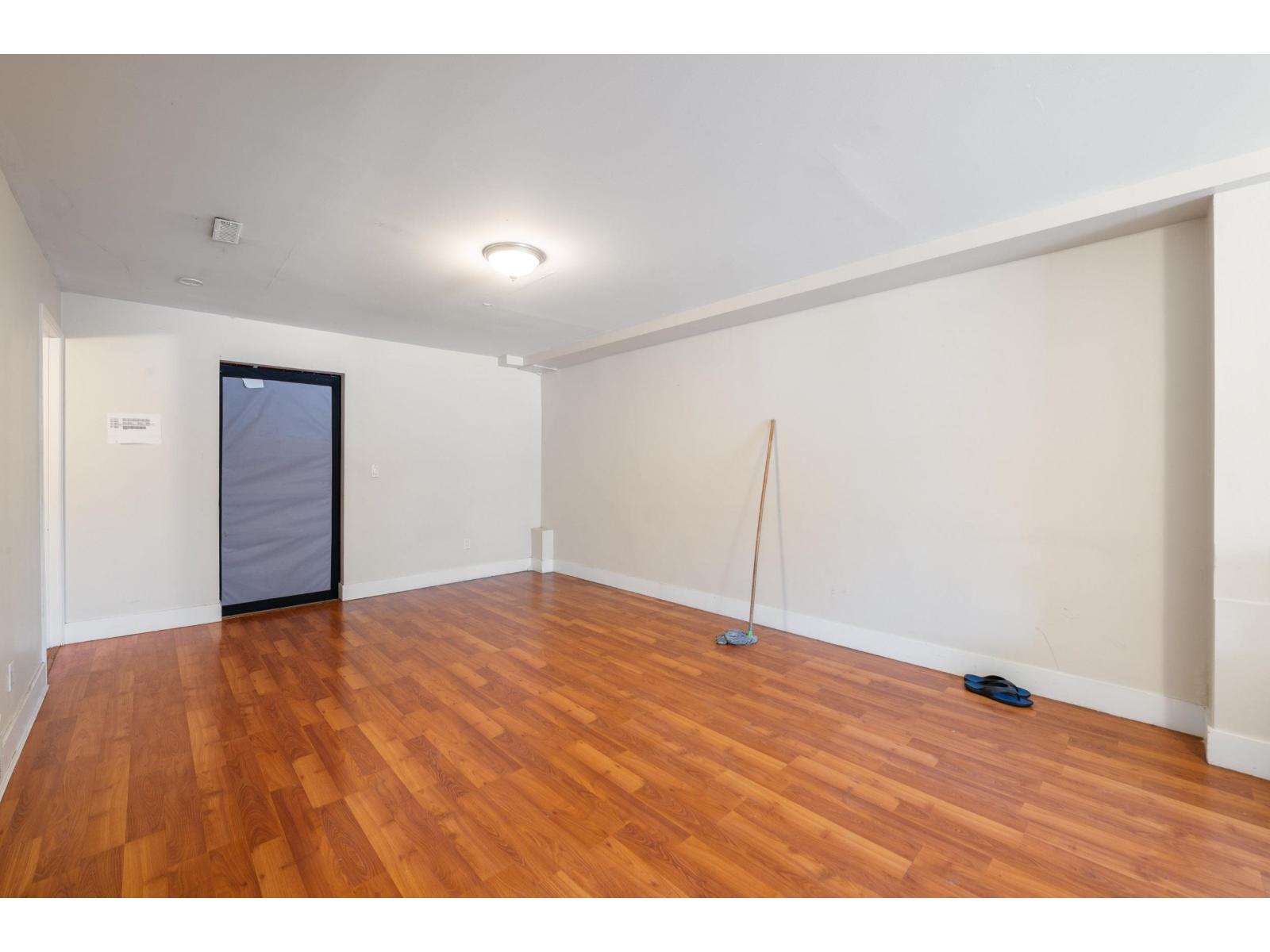 11821 72 Avenue Property Photo 17