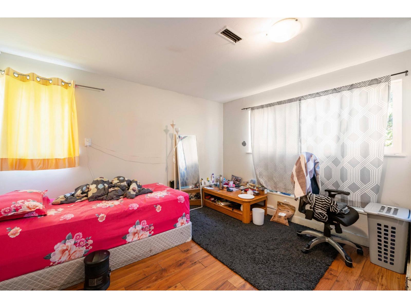 11821 72 Avenue Property Photo 21