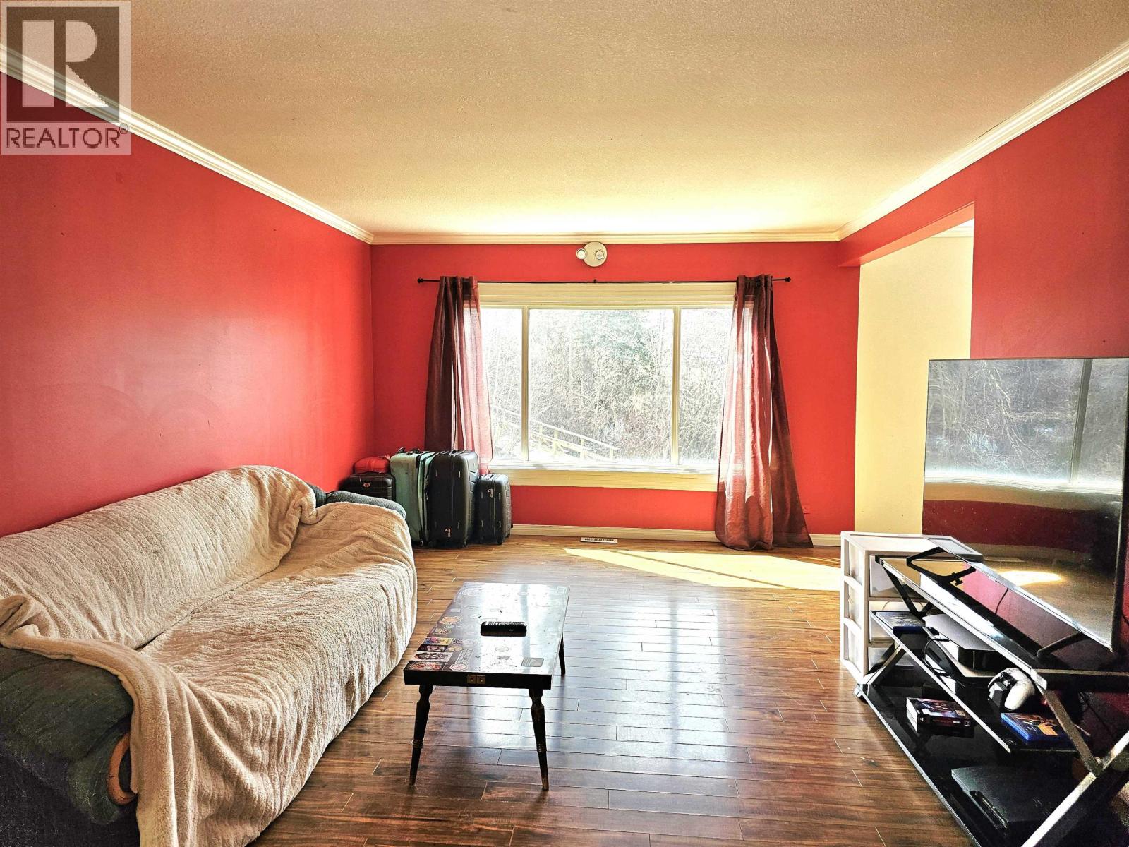 131 6th Avenue Property Photo 13