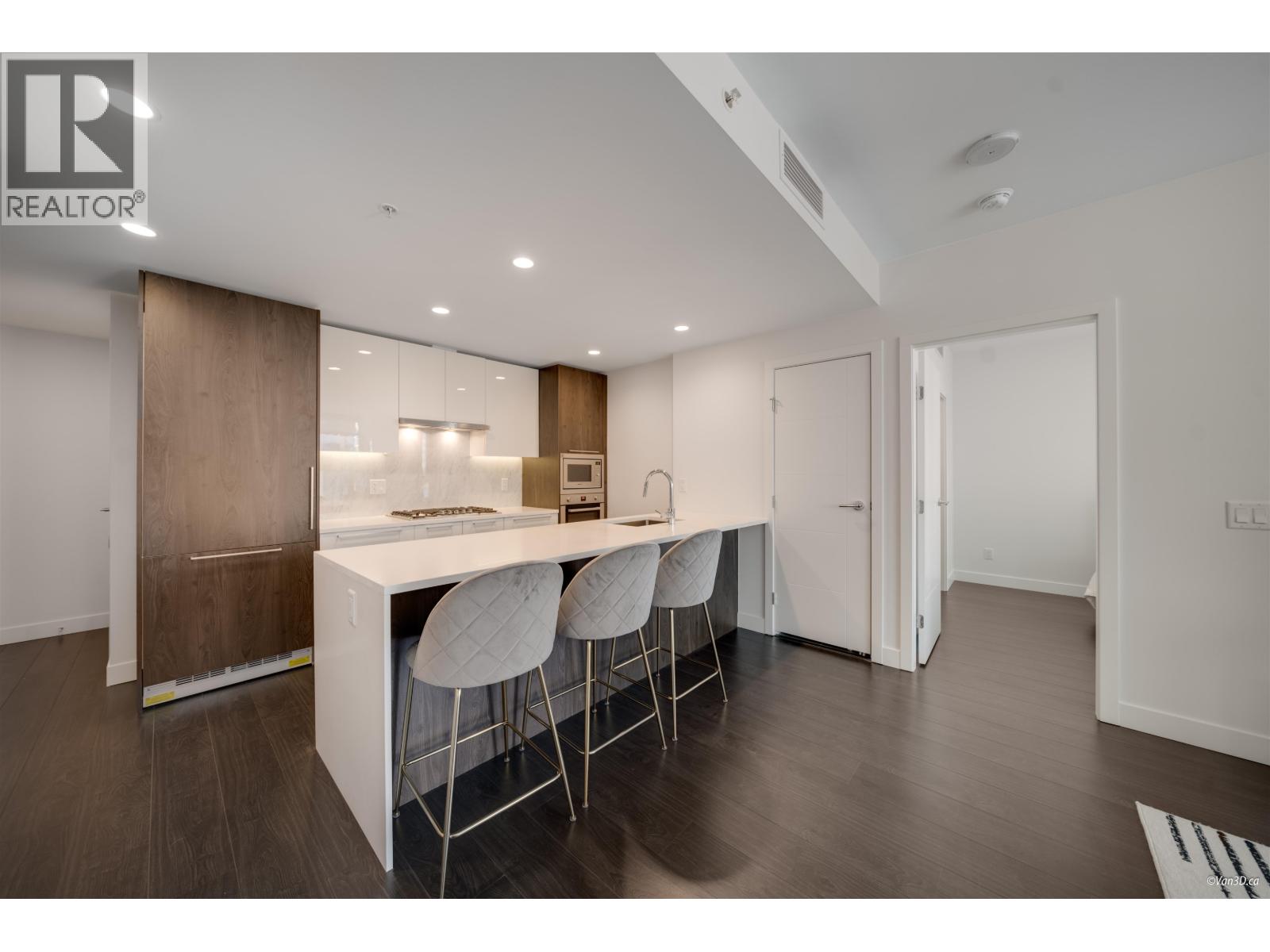 606 6398 Silver Avenue Property Photo 11