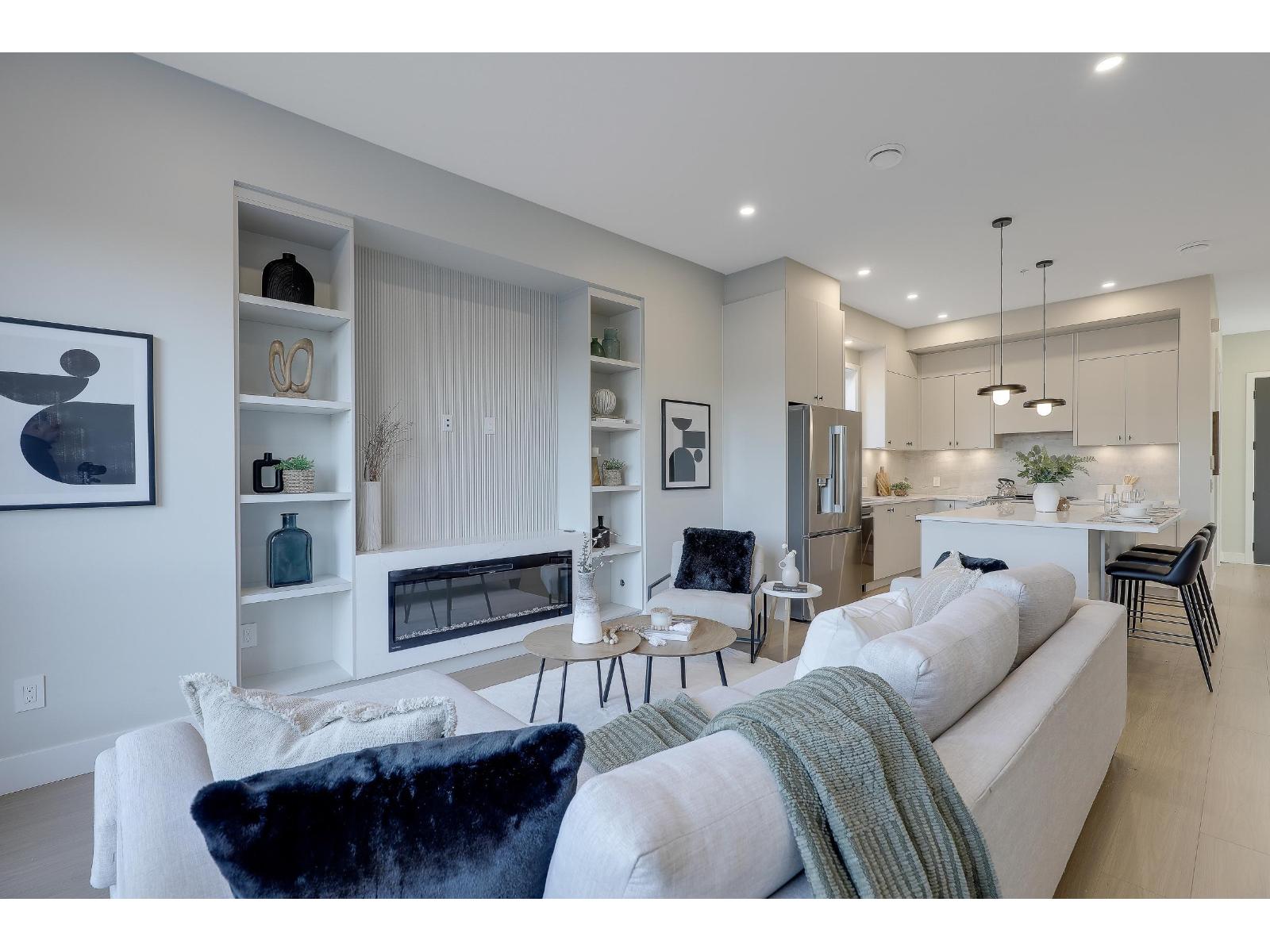 7734 196 Street Property Photo 2