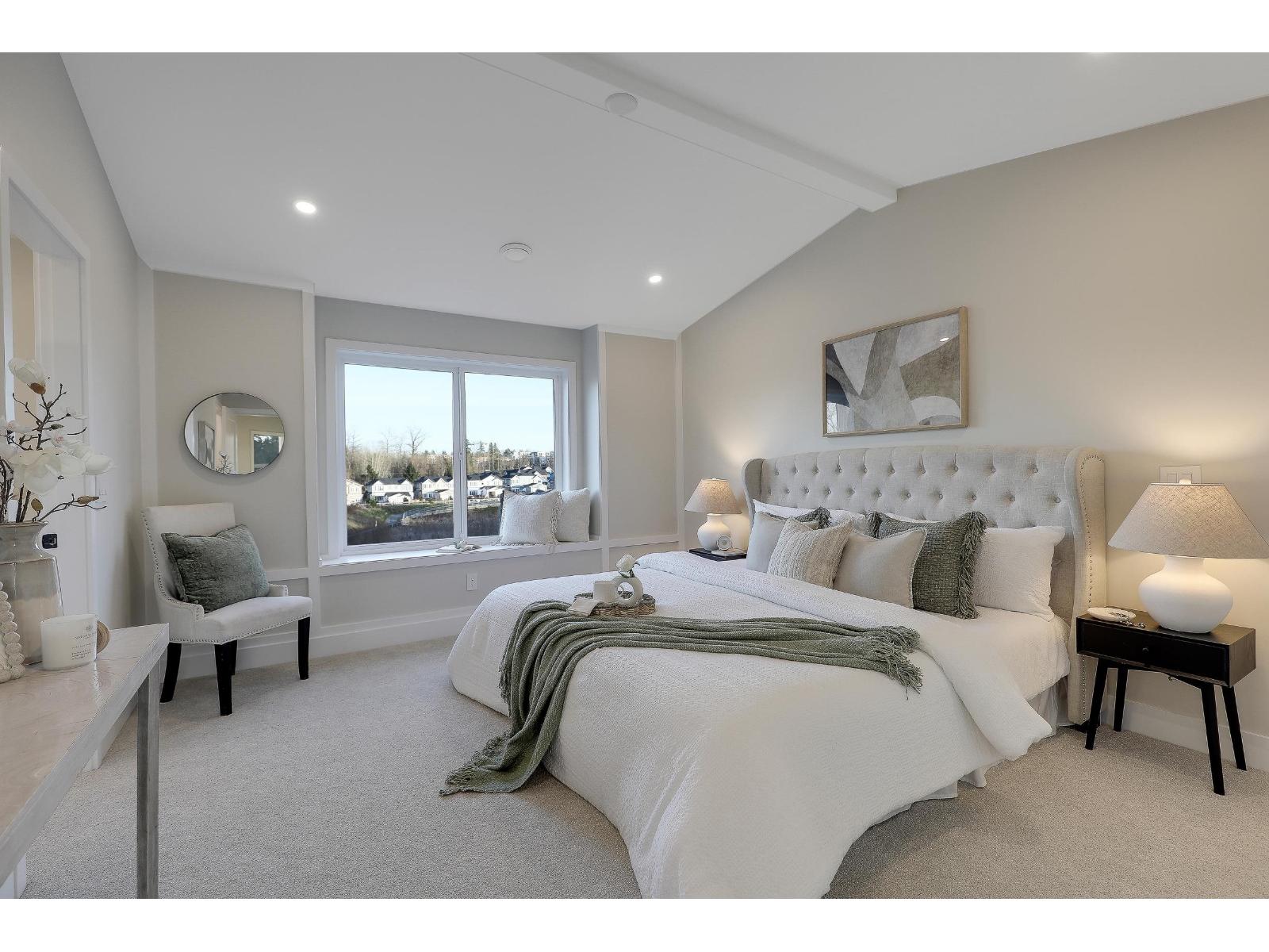 7734 196 Street Property Photo 16