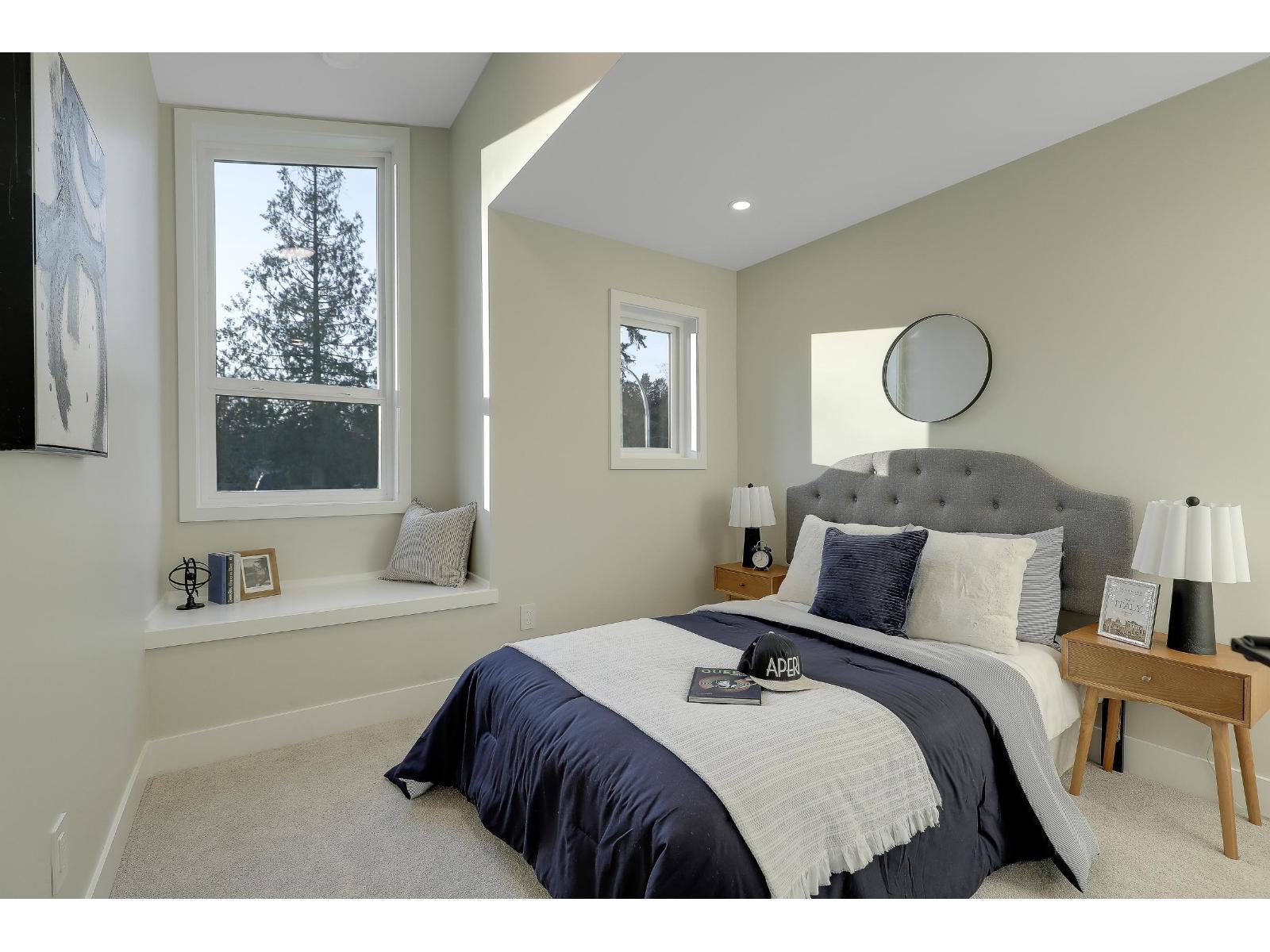 7734 196 Street Property Photo 17