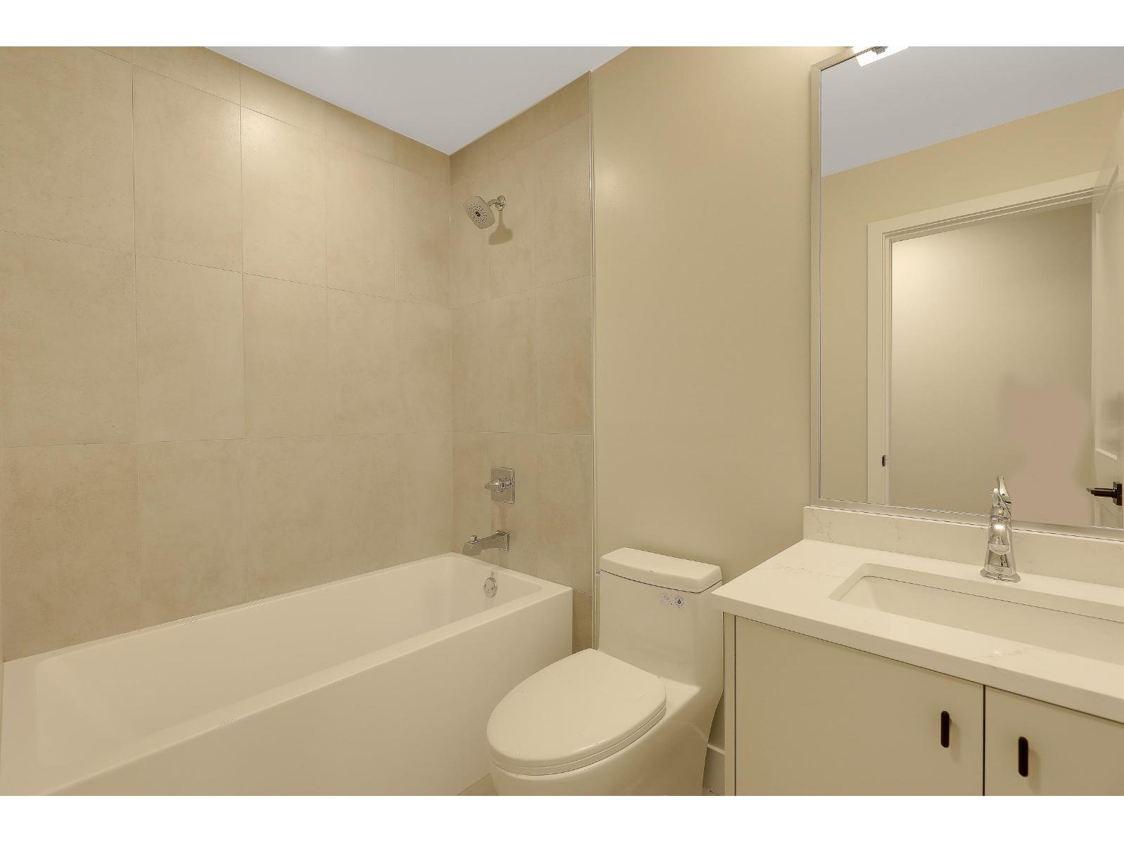 7734 196 Street Property Photo 31