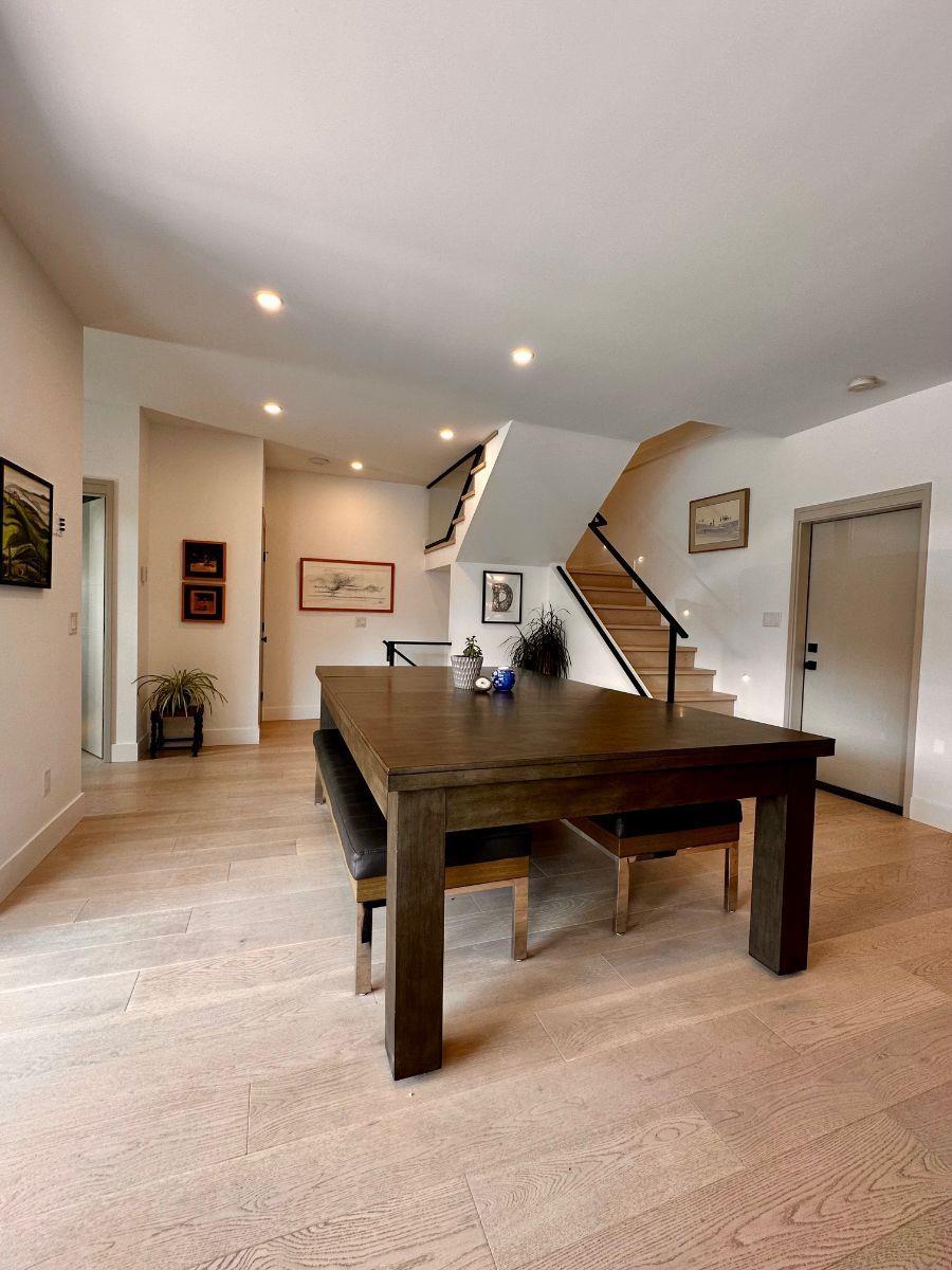 301 Second Avenue Property Photo 6