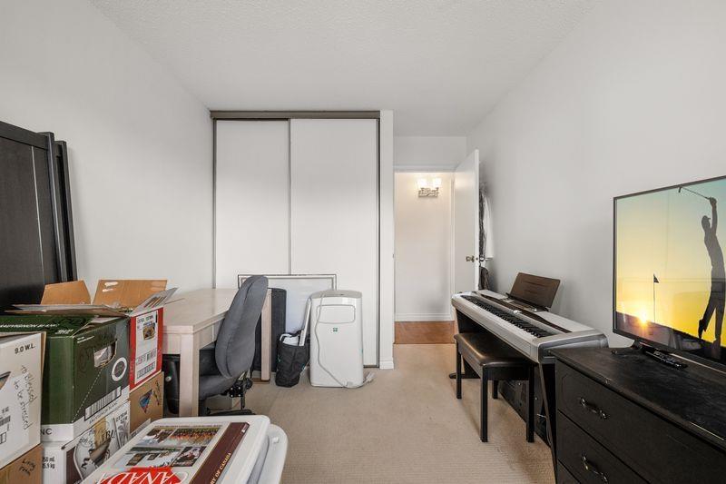 309 1444 Martin Street Property Photo 19