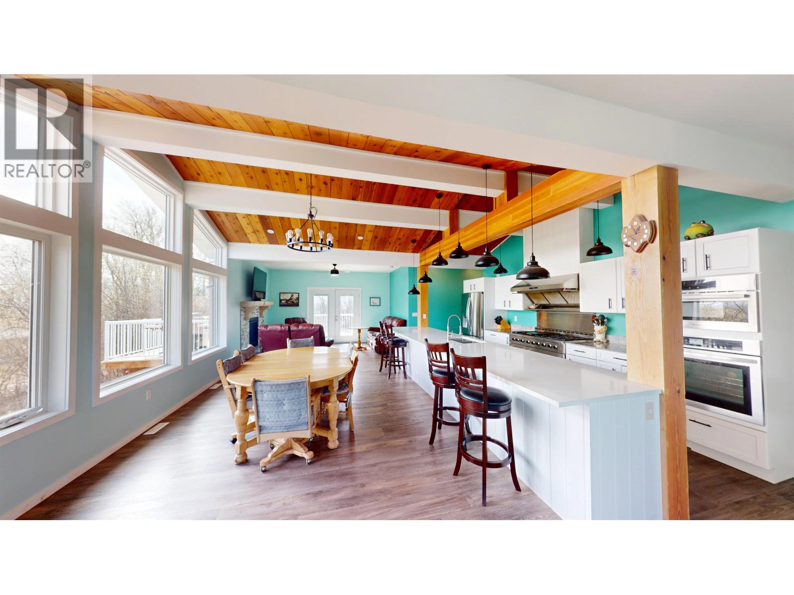 12363 244 Road Property Photo 6
