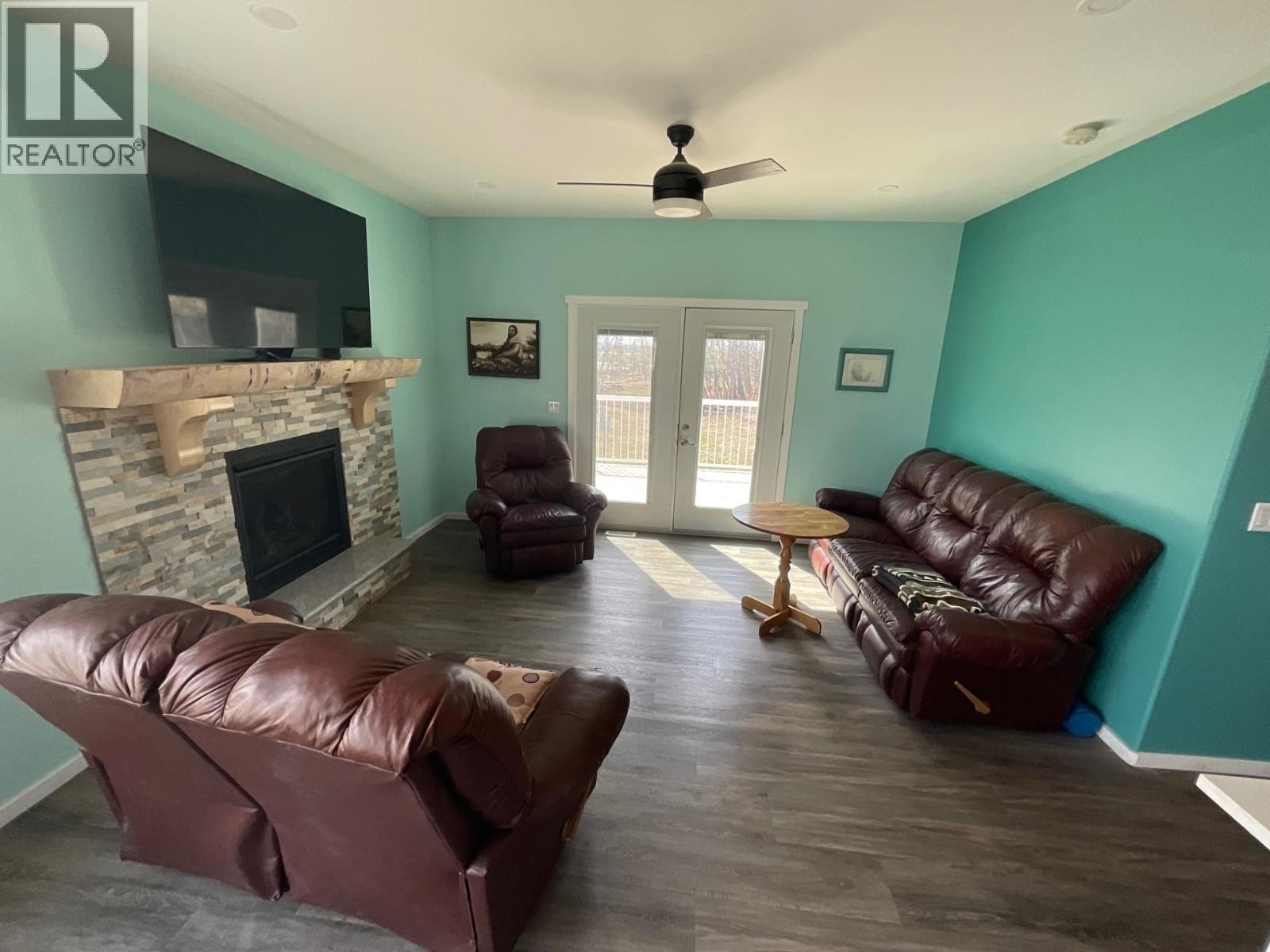 12363 244 Road Property Photo 9