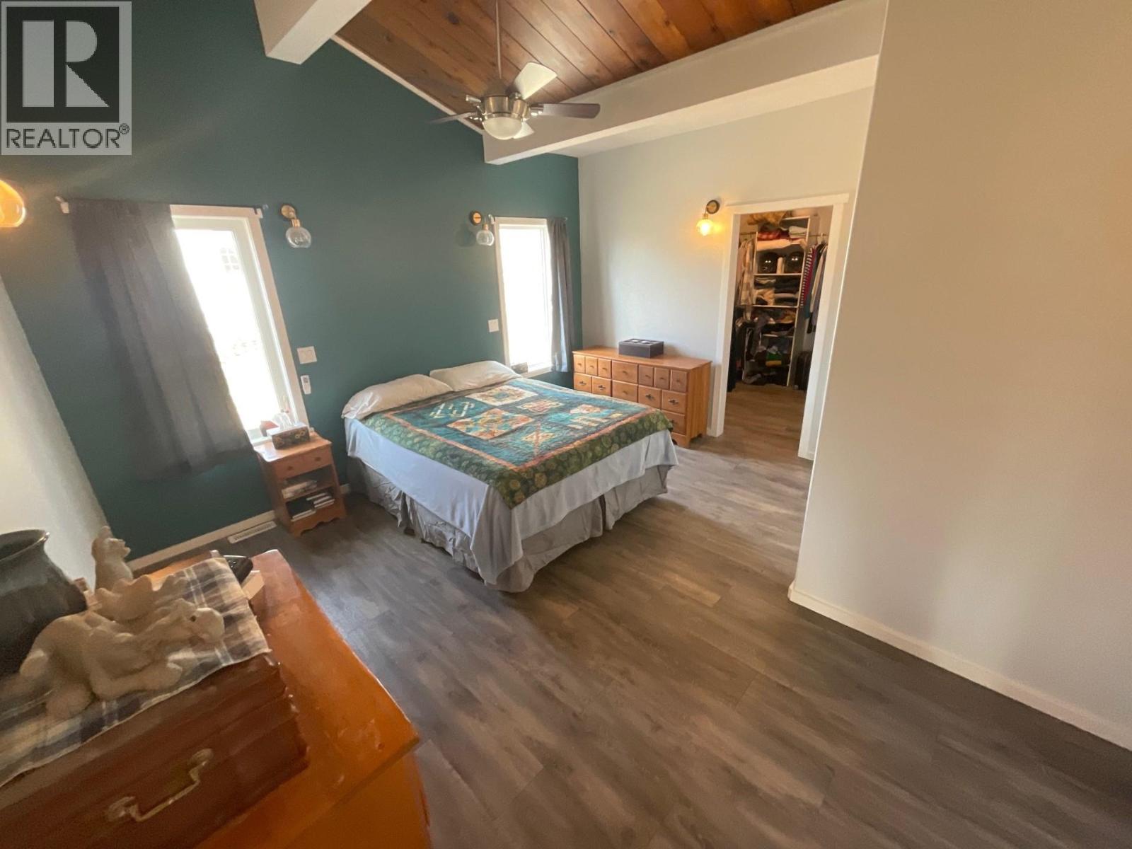 12363 244 Road Property Photo 18