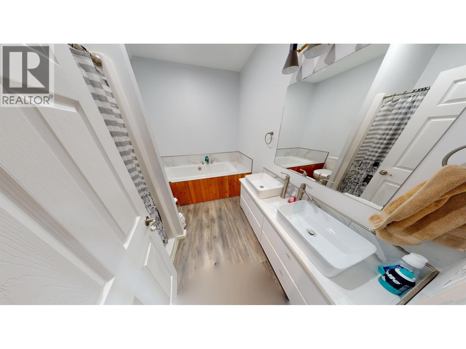 12363 244 Road Property Photo 21