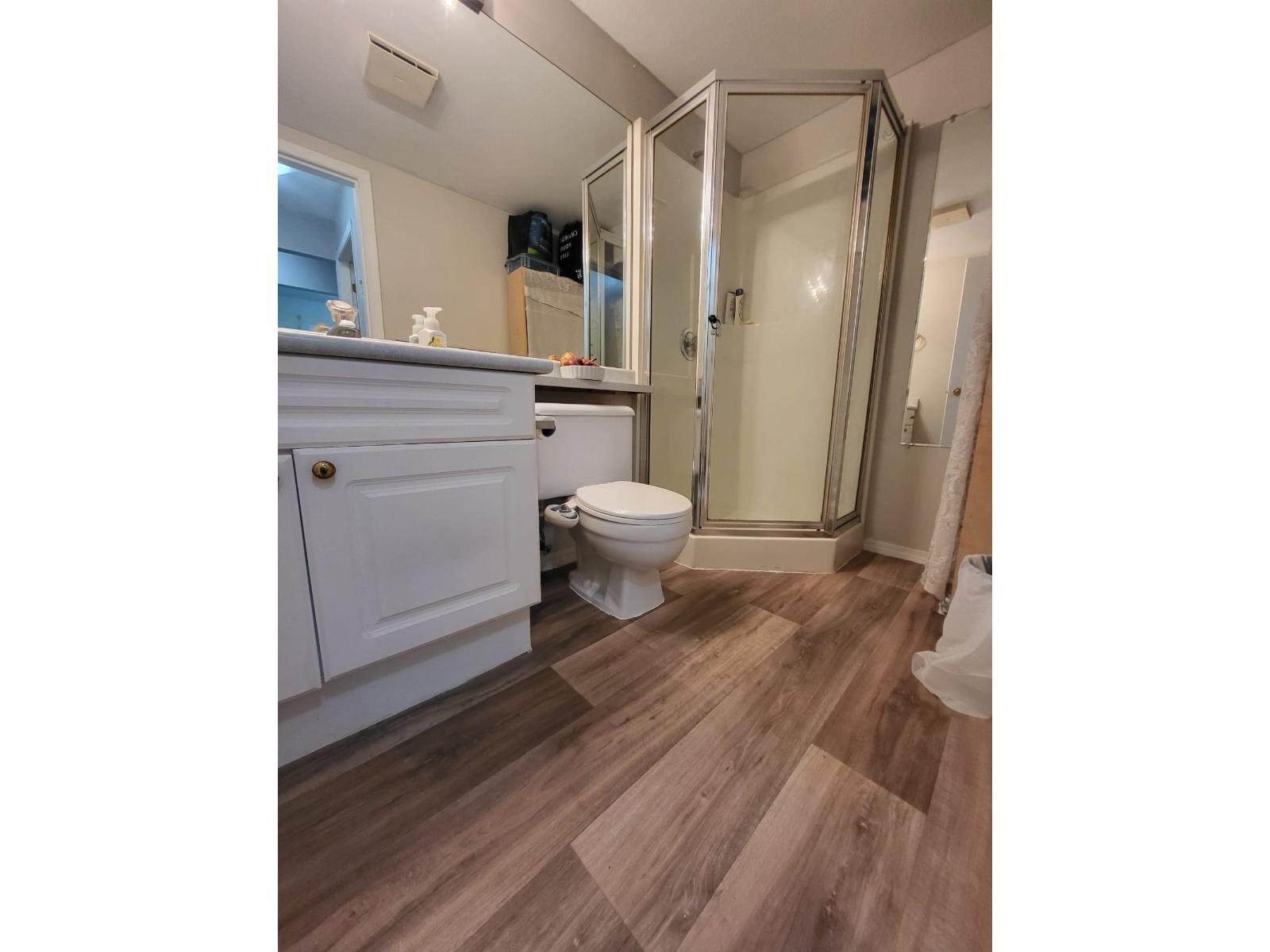 307 9942 151 Street Property Photo 14