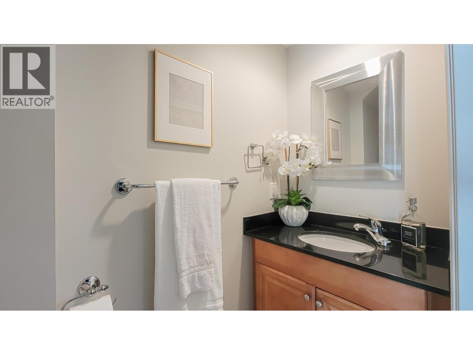 3167 Laurel Street Property Photo 16
