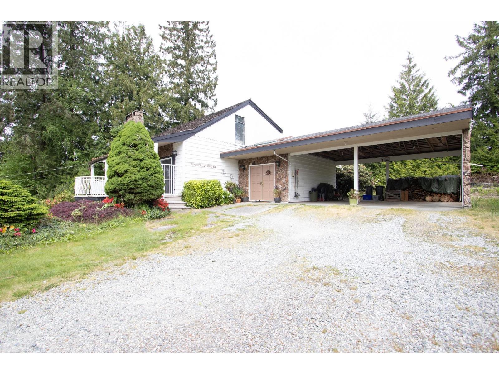 3417 E Roxton Avenue Property Photo 5