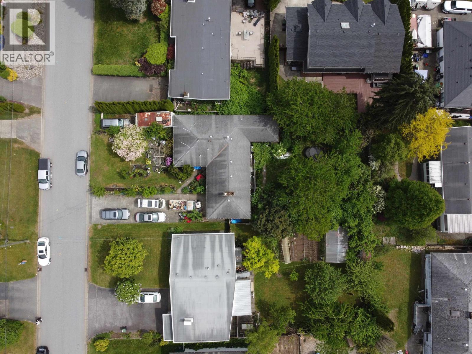 526 APPIAN WAY