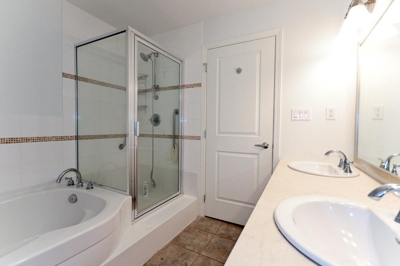 307 1551 Foster Street Property Photo 22
